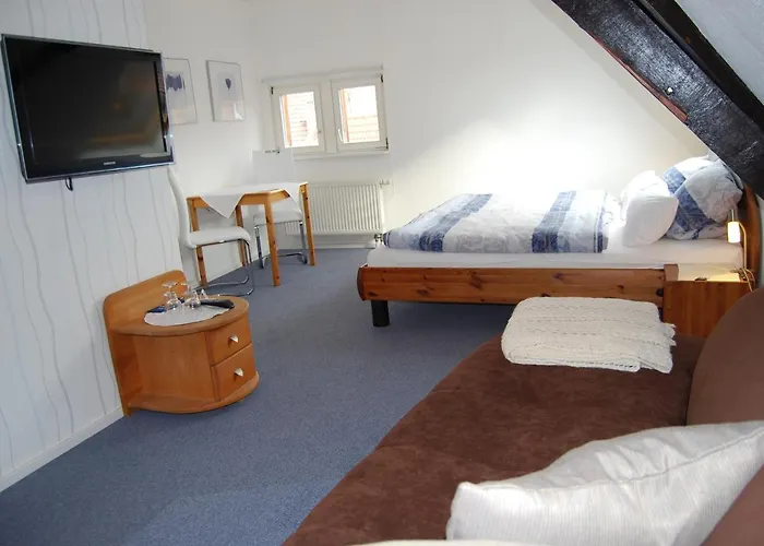 Kronenhof - Wein Und Ferien 아파트 *