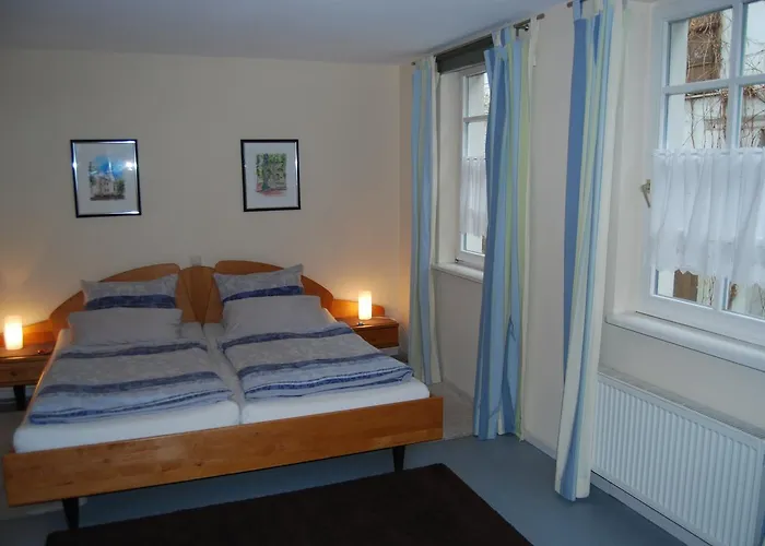 Kronenhof - Wein Und Ferien *